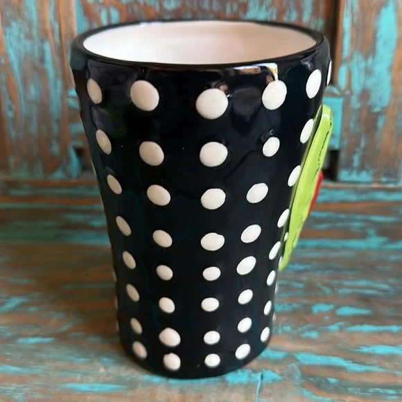 Demdaco HeARTful Home Heart 3D Mug by Tracy Pesche Black Green Red White - Picture 4 of 8